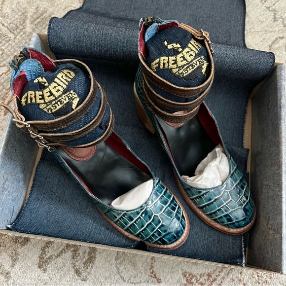 Freebird Randi Shoes - Picture 9 of 12